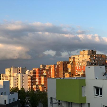 Evry Time Bed and Breakfast Courcouronnes Εξωτερικό φωτογραφία